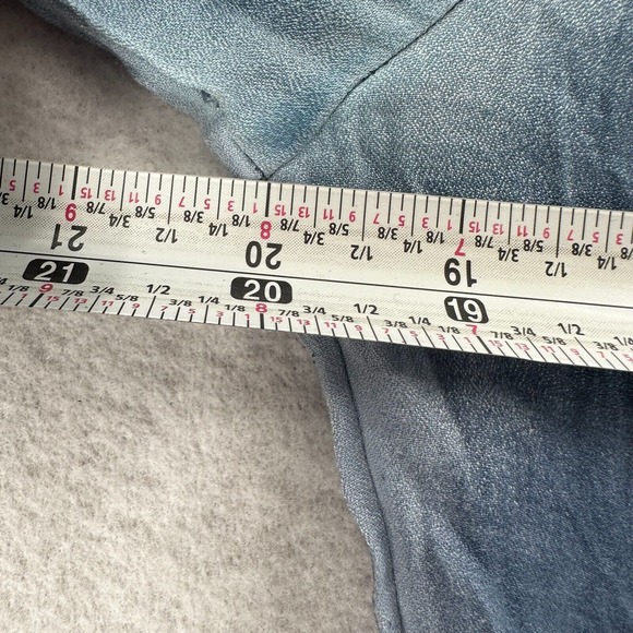 Chicos Blouse Womens 1 (MEDIUM) Chambray Lace Button Up Top Blue - Picture 13 of 14